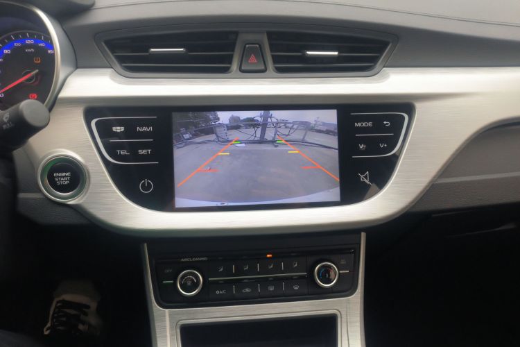 吉利汽车 远景 2019款 升级版 1.5L CVT豪华型 国VI中控内饰16