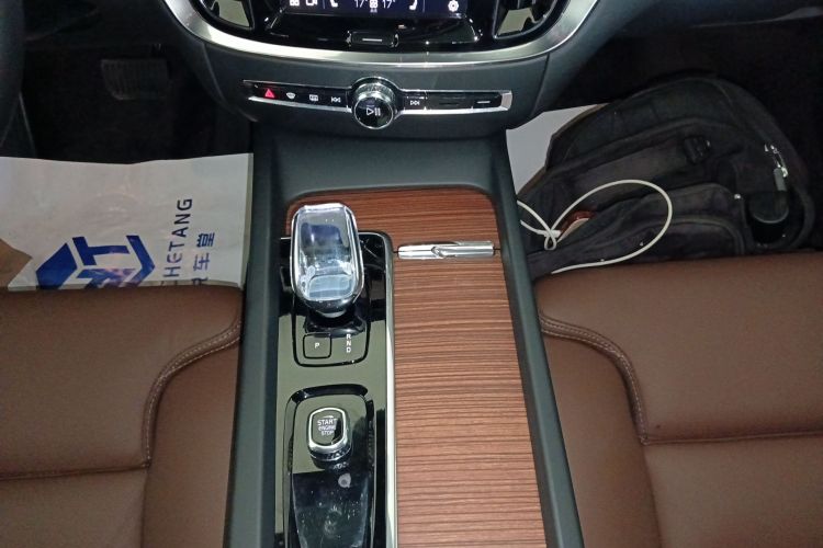 沃尔沃V60 2024款 B5 智远豪华版中控内饰18