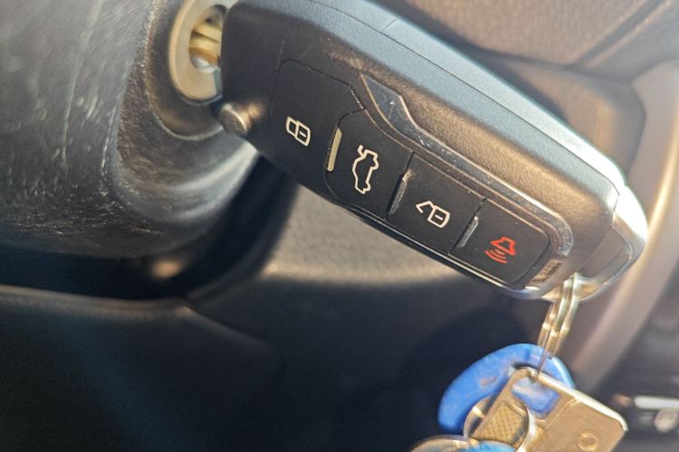 丰田 威驰 2017款 1.5L CVT创行版中控内饰11