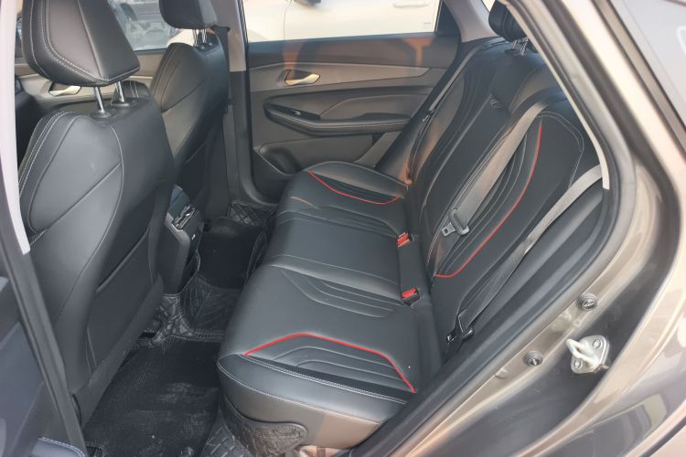 吉利汽车 2024款 缤瑞COOL 1.5T DCT龙腾版中控内饰7004