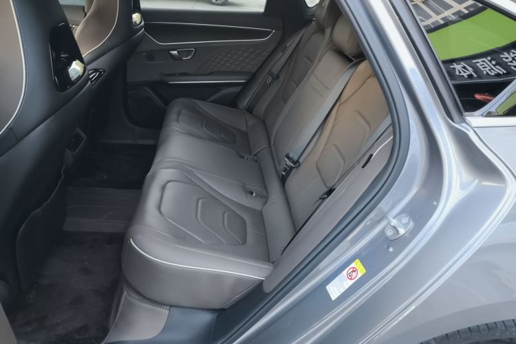 比亚迪 汉 2022款 EV 创世版 715KM前驱旗舰型中控内饰7004