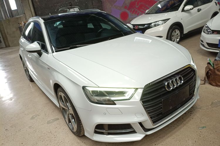 奥迪A3 2017款 Sportback 35 TFSI 运动型车身外观6002