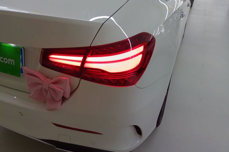 奔驰A级 2025款 A 200 L 时尚型车身外观6006