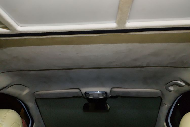 奔驰 威霆 2016款 2.0T 精英版中控内饰22