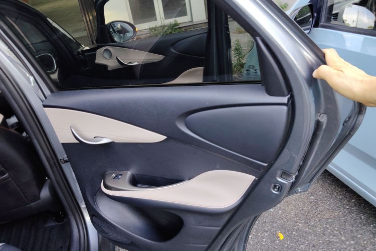 比亚迪 海豚 2023款 420km 时尚版中控内饰45