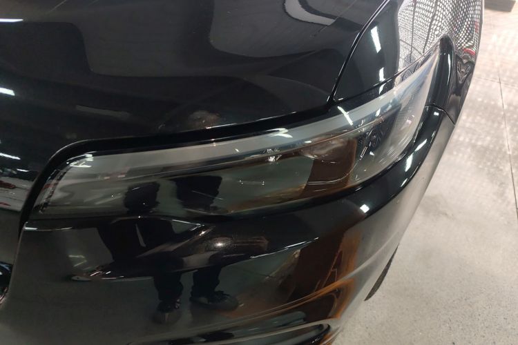 Jeep 自由光 2021款 2.0T 四驱80周年纪念版局部细节36