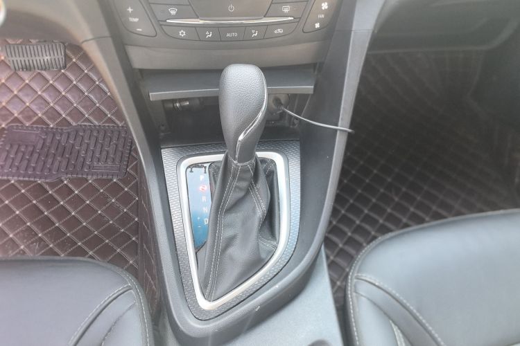 别克 英朗 2019款 18T 自动互联精英型 国VI中控内饰18