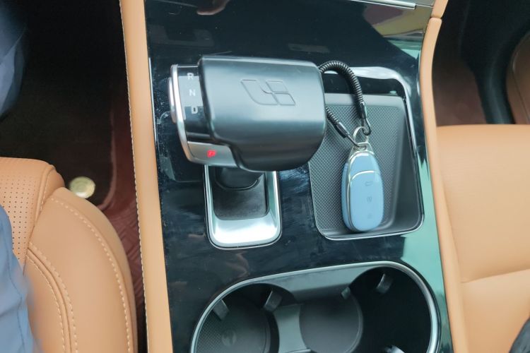 理想汽车 理想ONE 2021款 增程6座版中控内饰18