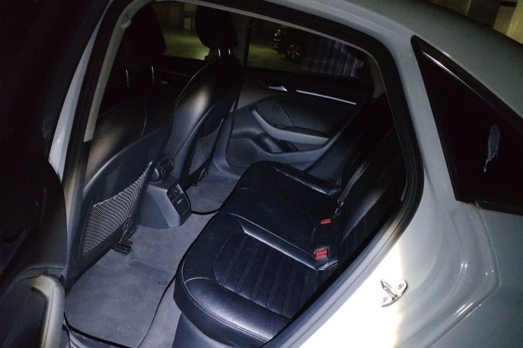 奥迪A3 2016款 Limousine 35 TFSI 进取型中控内饰21