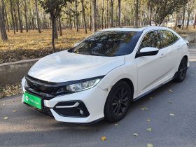 本田 思域 2021款 HATCHBACK 220TURBO CVT新锐控