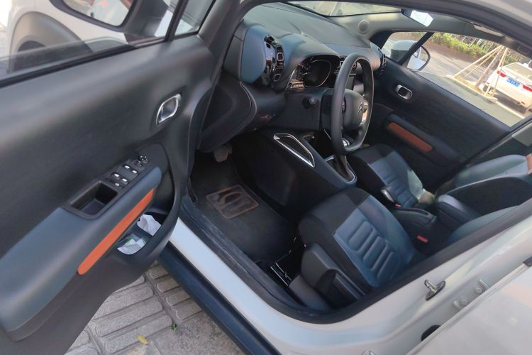 雪铁龙 云逸 C4 AIRCROSS 2018款 350THP 自动互联网逸智版中控内饰7003