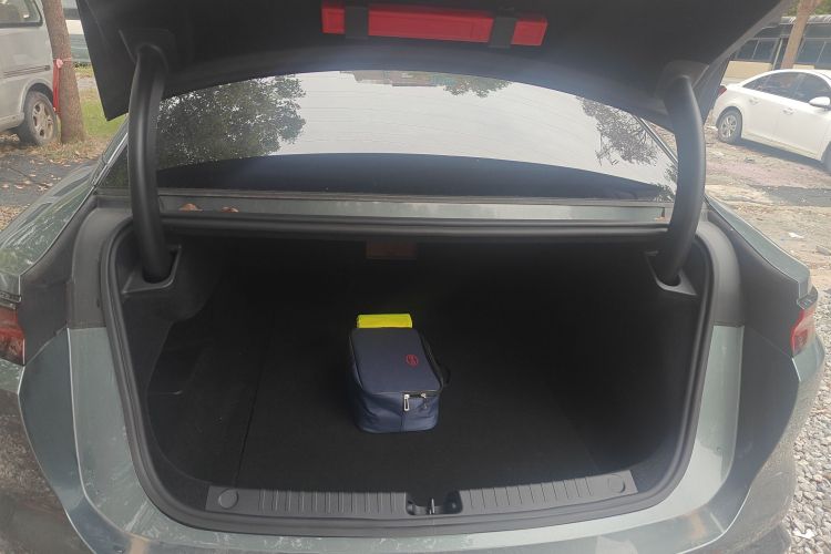 比亚迪 汉L 2025款 DM-p 四驱激光雷达旗舰型局部细节23