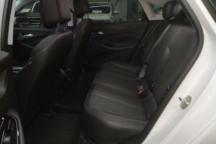 别克 威朗 2023款 Pro 乐享版中控内饰7004