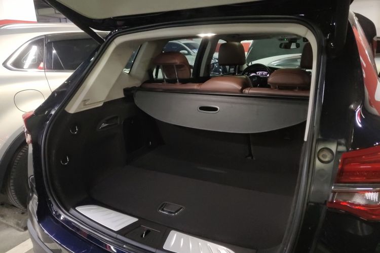 别克 昂科威 2020款 20T 两驱豪华型机舱底盘23