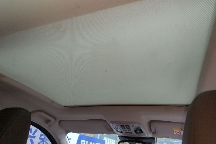 魏牌 VV7 2017款 2.0T 旗舰型中控内饰22