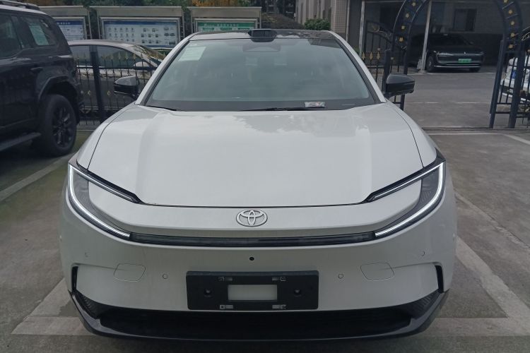 丰田bZ5 2025款 550 PRO智行版车身外观6001