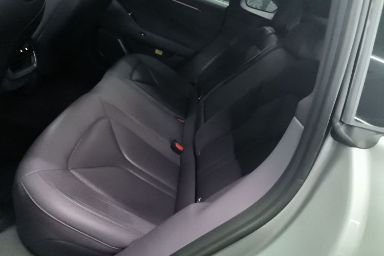 小鹏P7 2025款 702 长续航 Ultra中控内饰7004