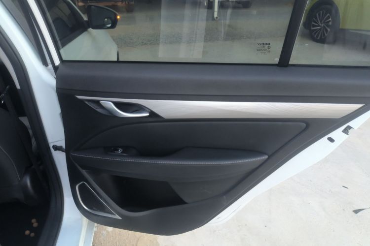 吉利汽车 帝豪 2020款 1.5L CVT豪华型中控内饰45