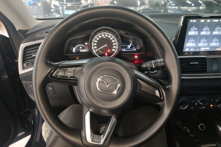 马自达3 昂克赛拉 2017款 两厢 1.5L 自动舒适型 国V中控内饰13