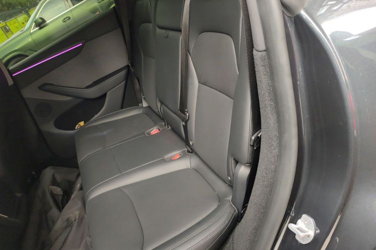 特斯拉 Model Y 2025款 后轮驱动版中控内饰21