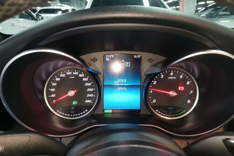 奔驰C级 2019款 C 260 运动版局部细节14