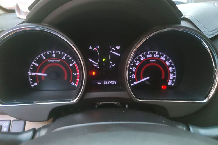 丰田 汉兰达 2013款  2.7L 两驱5座紫金版中控内饰14