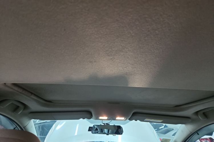 丰田 逸致 2014款 星耀 180G CVT舒适版局部细节22