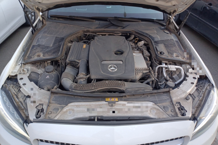 奔驰C级 2017款 改款 C 200 运动版局部细节24