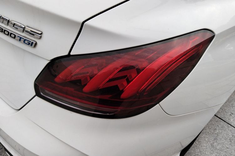 名爵 MG5 2021款 改款 300TGI DCT青奢豪享版车身外观9