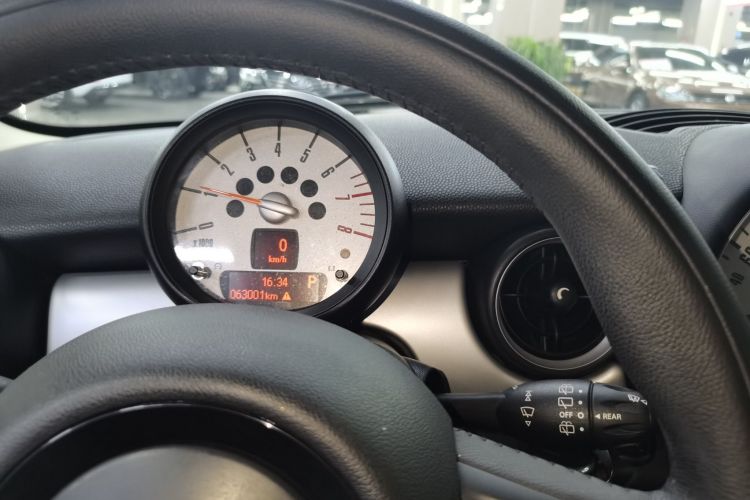 MINI 2012款 1.6L COOPER Baker Street中控内饰14