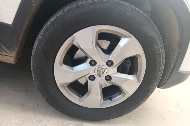 宝骏510 2017款 1.5L 自动时尚型车身外观10