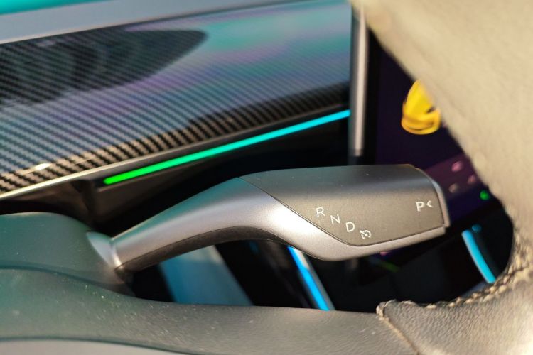 特斯拉 Model 3 2020款 改款 长续航后轮驱动版中控内饰18