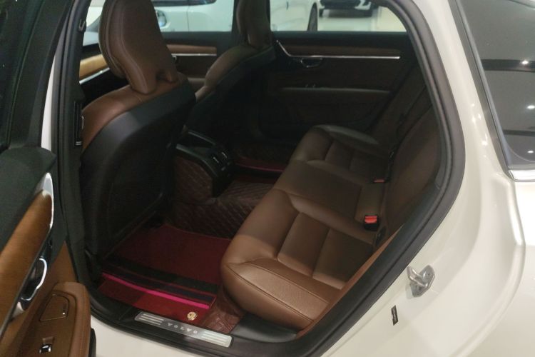 沃尔沃S90 2022款 B5 智逸豪华版中控内饰21