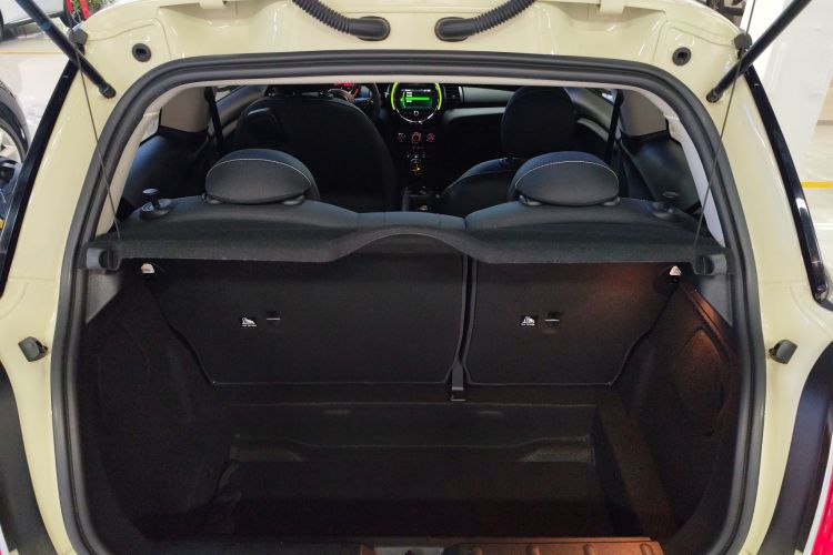 MINI 2020款 1.5T ONE局部细节23