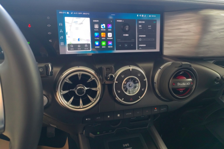 坦克300 2023款 2.0T 铁骑02中控内饰16