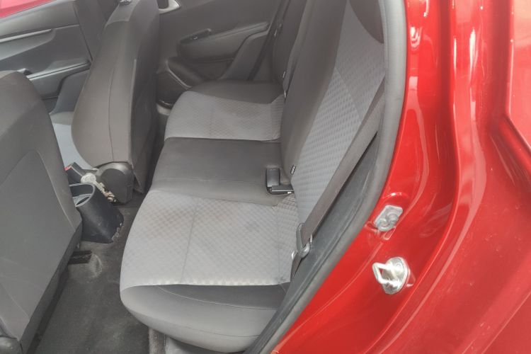 起亚K2 2017款 三厢 1.4L MT GLS中控内饰7004