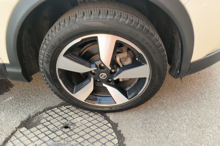 日产 逍客 2017款 2.0L CVT智享版 国VI车身外观10