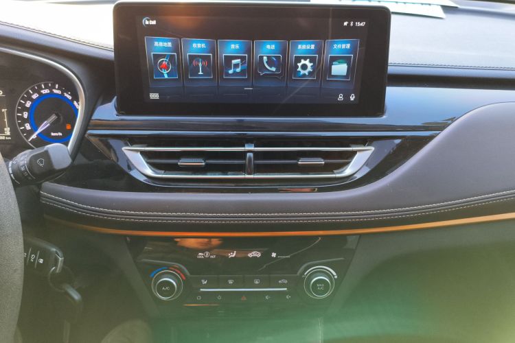 长安 逸动DT 2018款 1.6L 手动智享型局部细节16