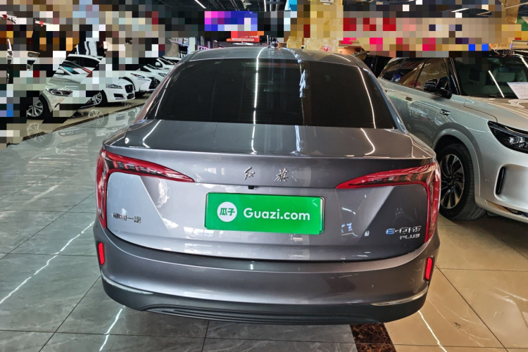 红旗E-QM5 2024款 610km PLUS车身外观6