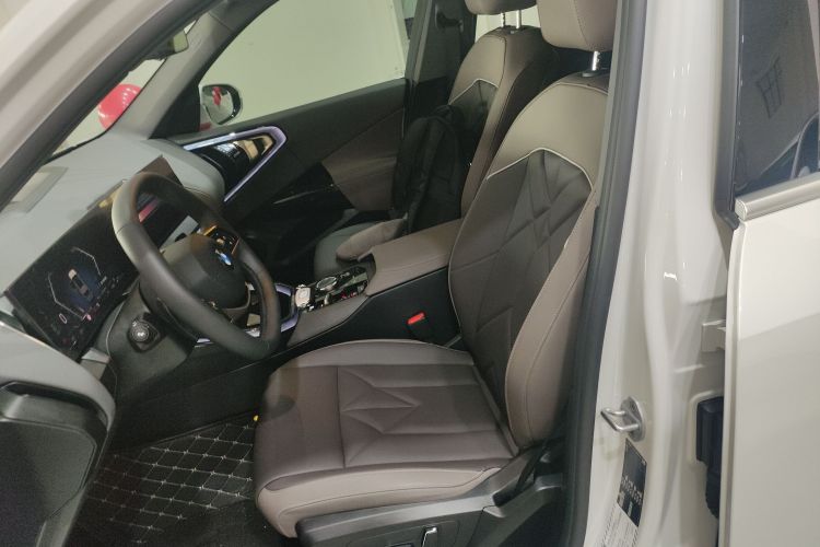 宝马X3 2025款 改款 xDrive25L 豪华套装局部细节19