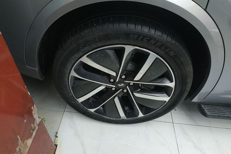 理想汽车 理想L9 2022款 Max车身外观56