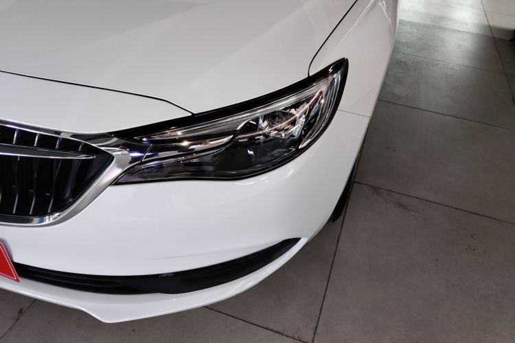 别克 英朗 2021款 改款 典范 1.5L 自动精英型局部细节36