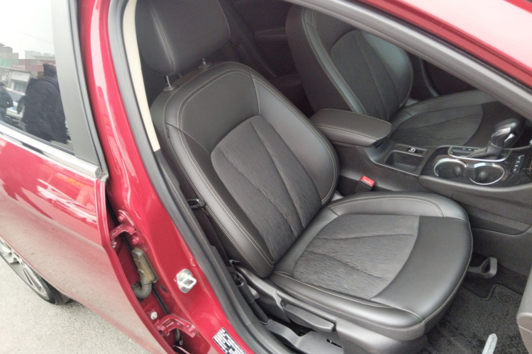 别克 威朗 2020款 20T CVT领先型局部细节41