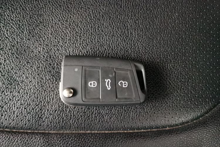 大众 Polo 2019款 Plus 1.5L 自动全景乐享版中控内饰11