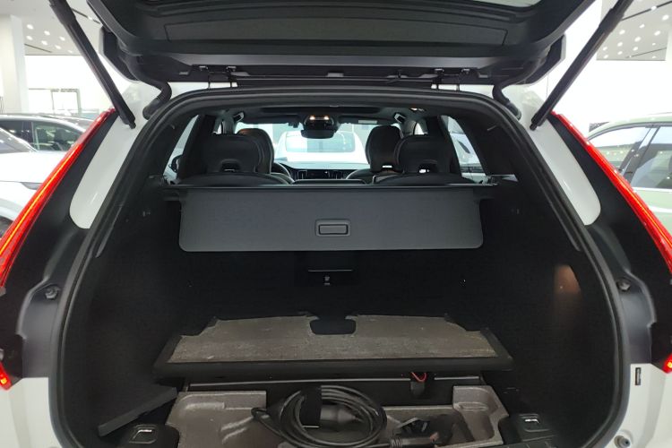 沃尔沃XC60新能源 2022款 T8 插电混动 四驱智远运动版局部细节23