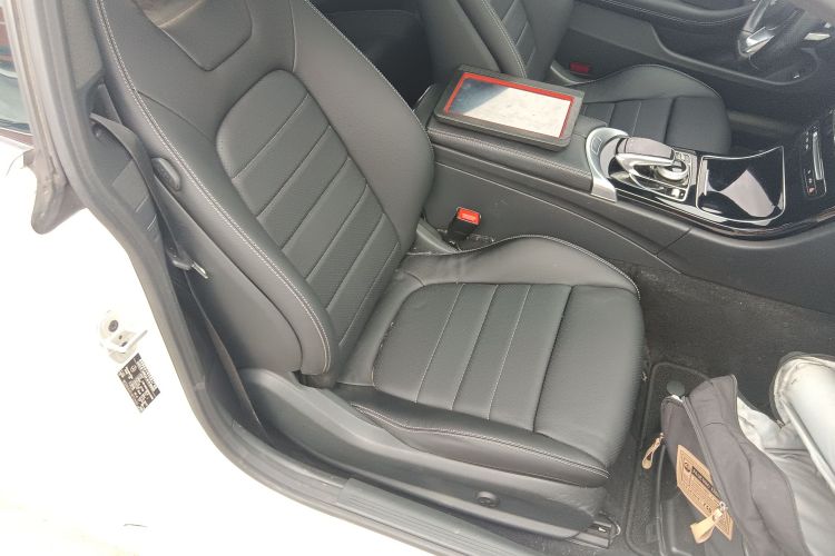 奔驰C级(进口) 2017款 C 200 4MATIC 轿跑版局部细节41