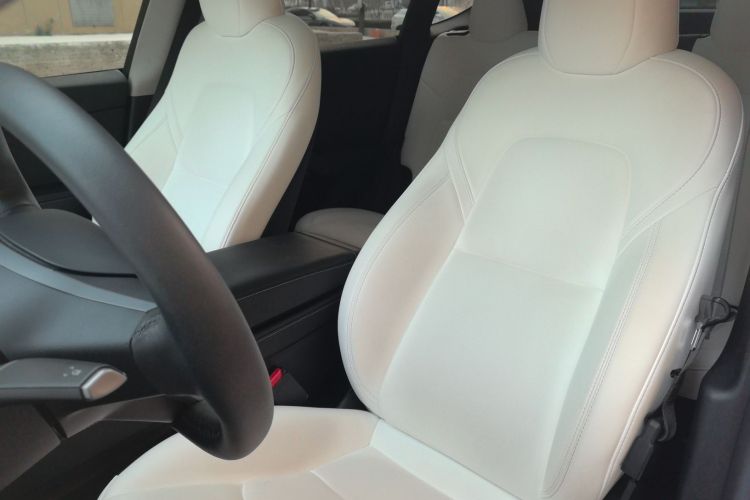 特斯拉 Model Y 2022款 改款 后轮驱动版局部细节19