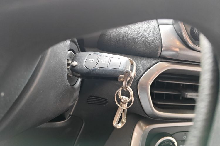 福特 翼搏 2018款 1.5L 自动铂翼型中控内饰7001