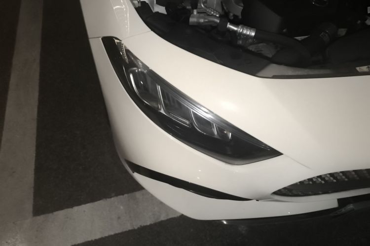 奔驰A级 2023款 A 200 L 时尚型车身外观8