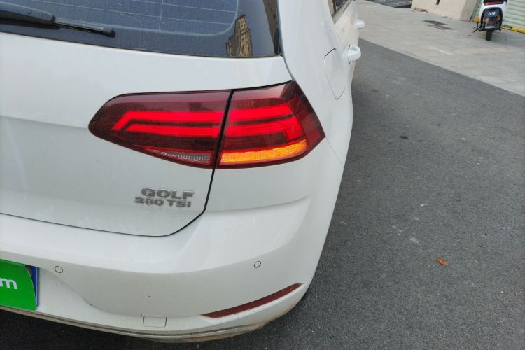 大众 高尔夫 2020款 挚爱版 280TSI DSG舒适型车身外观6006